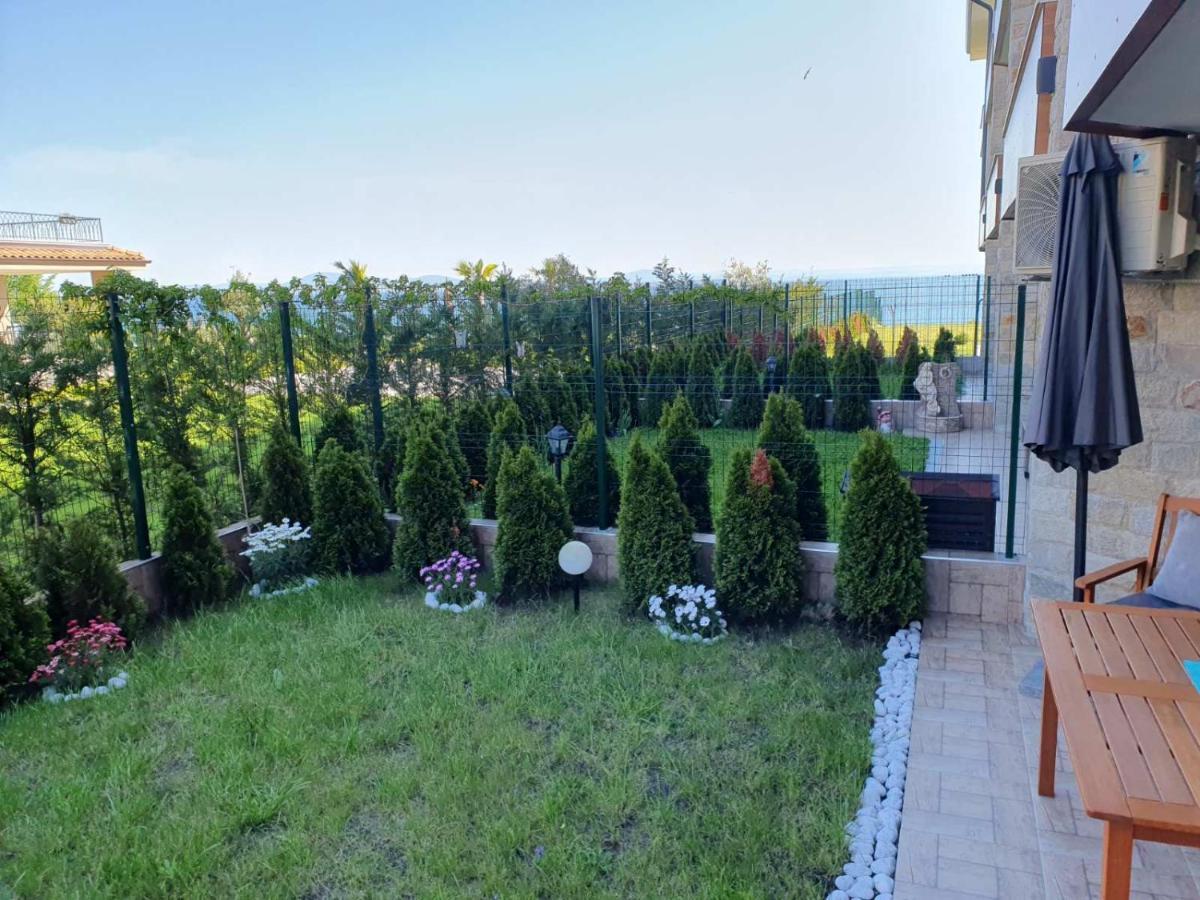 Sarafovo Sea Star Apartment Burgas Exterior photo